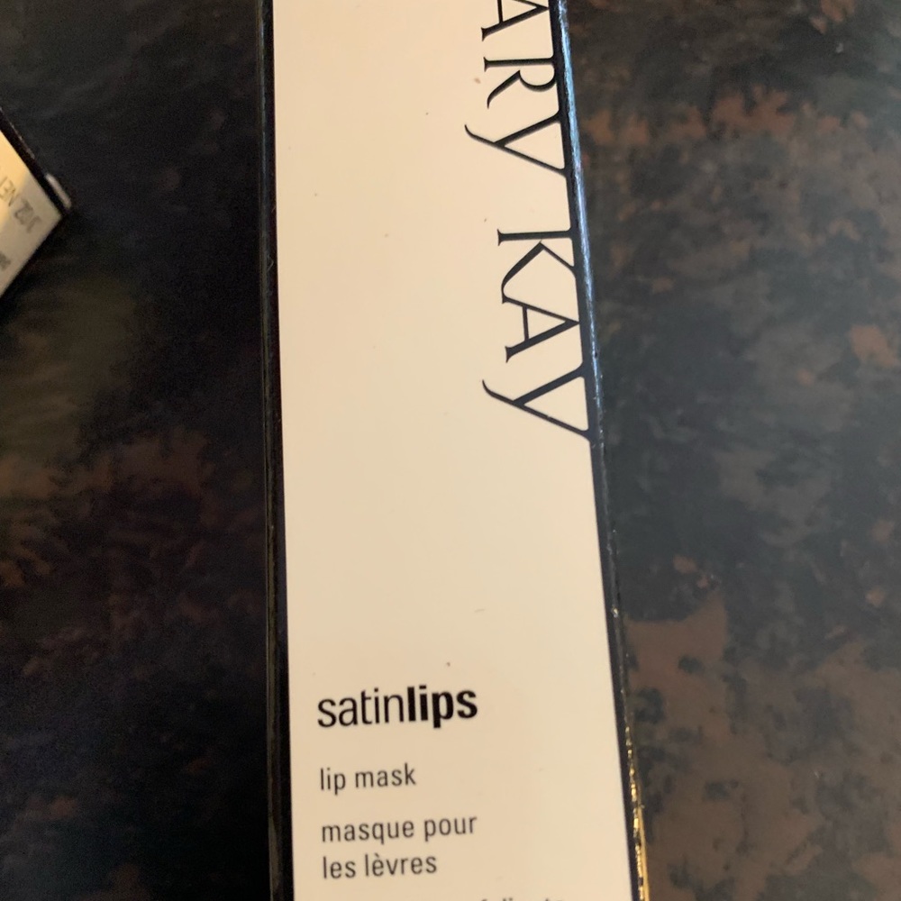 Mary Kay Satin Lips Mask